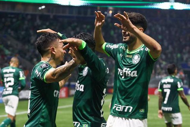 «Time da virada»: Palmeiras nos oitavos de final com reviravolta