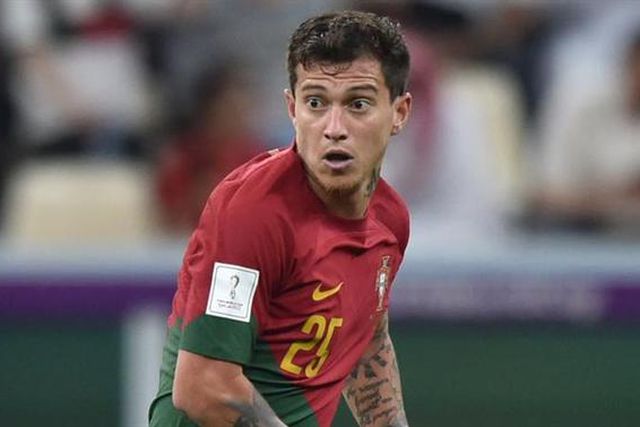 Lembra-se quando João Félix foi assobiado numa chegada a Gaia... estará de volta a clubite doentia?