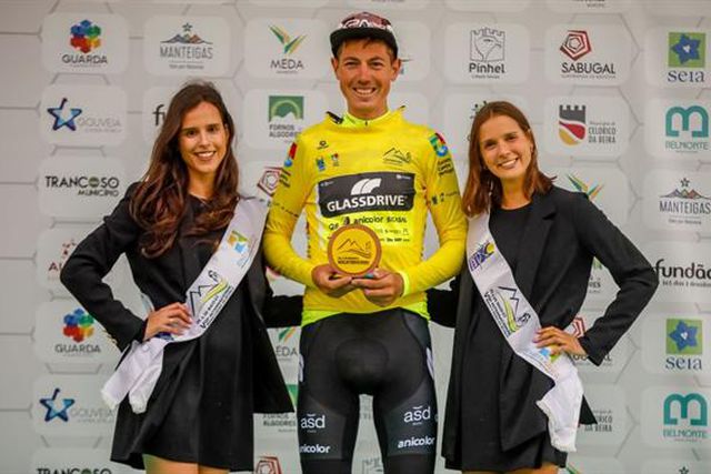 Artem Nych vencedor do Beiras e Serra da Estrela