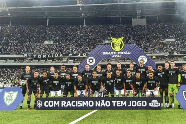 Aprovada a lei 'Vinícius jr.' no Rio de Janeiro