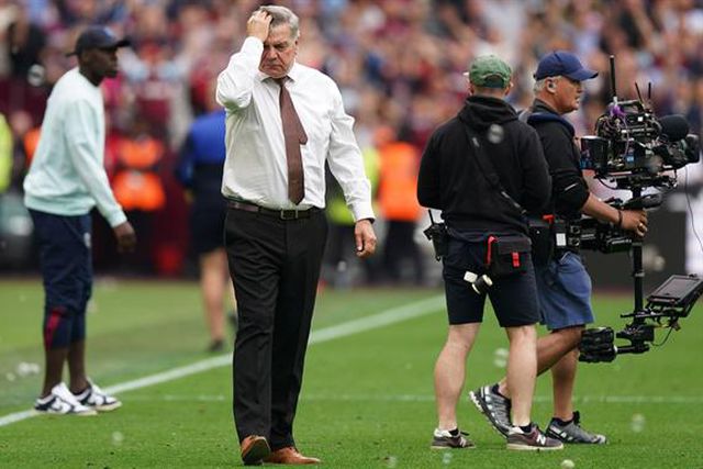 Allardyce sai do Leeds após quatro jogos