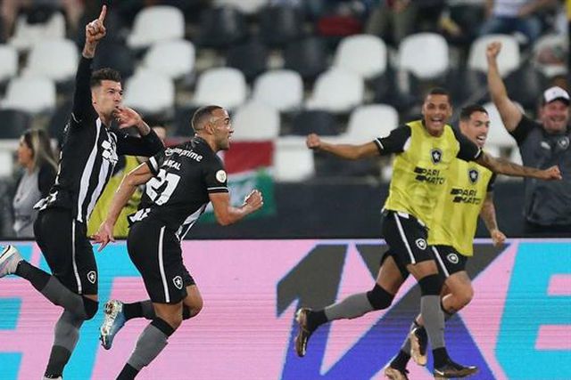 Abel Ferreira empata; Luís Castro vence e é ainda mais líder