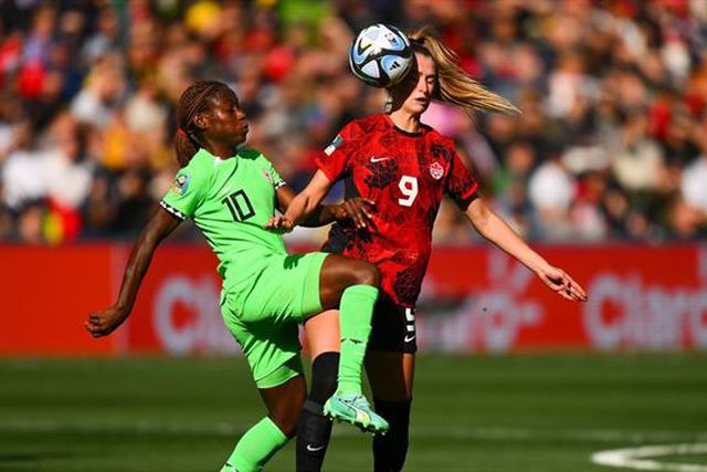 Jogadora do Benfica empata Canadá, Suíça imune a surpresas