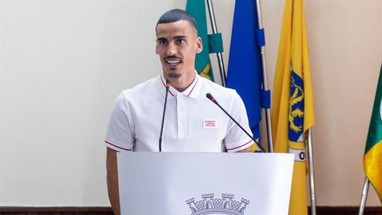 Chiquinho homenageado: «Os meus pais incutiram-me o amor ao Benfica»