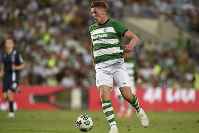 «É o melhor avançado a jogar em Portugal»