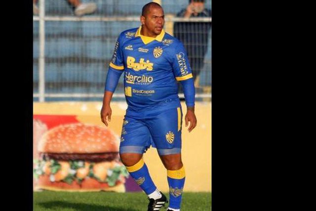 Lembra-se dele? Ex-FC Porto estreia-se pelo novo clube e está assim (vídeo)