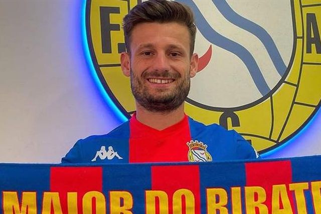Oficial: Rui Batalha é reforço do Alverca