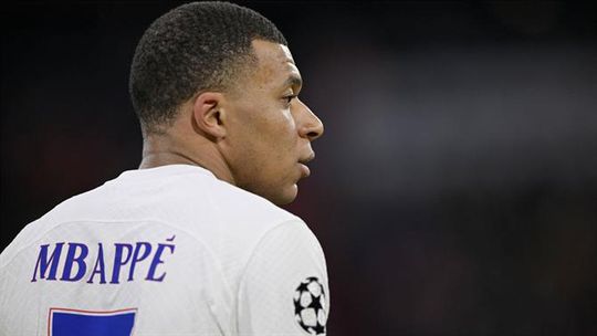 BOMBA! Mbappé afastado da digressão ao Japão!