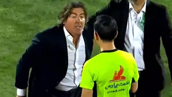 Ex-treinador do Vasco, Ricardo Sá Pinto é expulso no campeonato iraniano e  causa confusão em campo; veja vídeo - Vasco - Extra Online