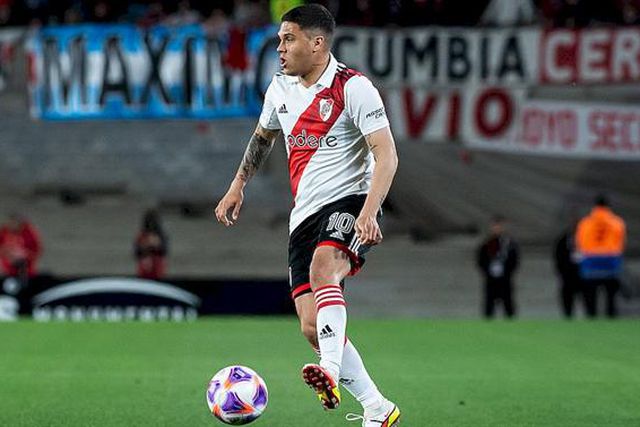 Quintero a caminho do Racing: «Decisão muito difícil»