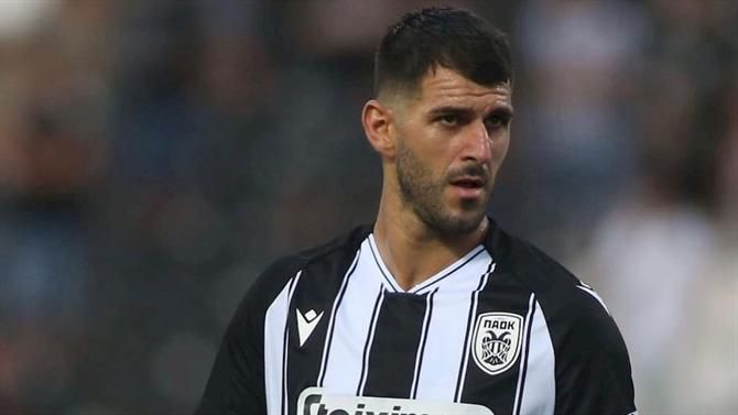 PAOK anuncia saída de Nélson Oliveira