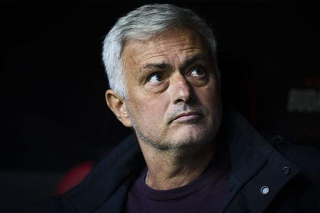 Cassano 'rasga' Mourinho de alto a baixo: «Vai para Portugal!» (vídeo)