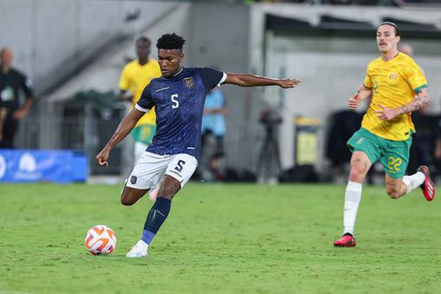 Estava na mira do Benfica mas vai rivalizar com Jota