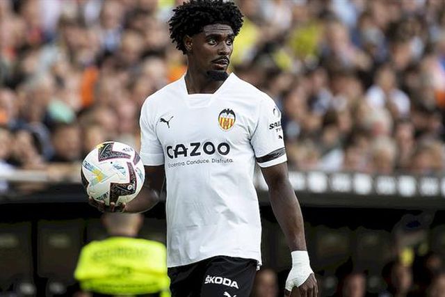 Dupla portuguesa do Valência perde e continua com a 'corda na garganta'