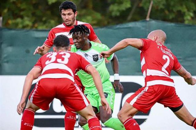 Oficial: Extremo ‘imita’ Ricardo Silva e ruma à capital do móvel