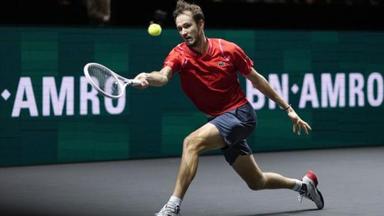 Roland Garros: Medvedev, número dois mundial, eliminado na primeira ronda