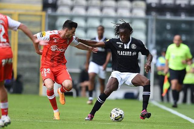 Autogolo de Cannon deixa para já SC Braga no pódio da Liga (vídeo)