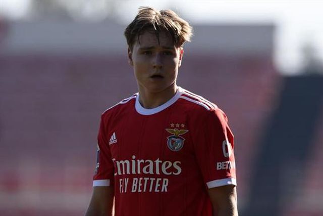 Schjelderup fora do Europeu sub-21