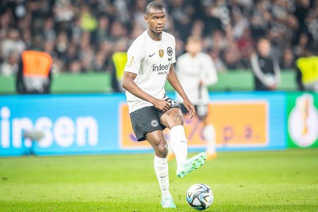 Reforço francês para a defesa de Mourinho (vídeo)