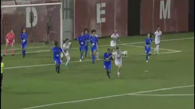 Futebol ou boxe? O melhor é mesmo ver...