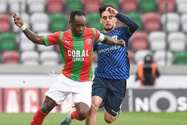 Zainadine desperta forte cobiça