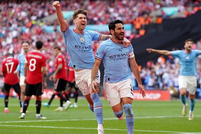 Gundogan bisa e Man. City de novo na frente (vídeo)