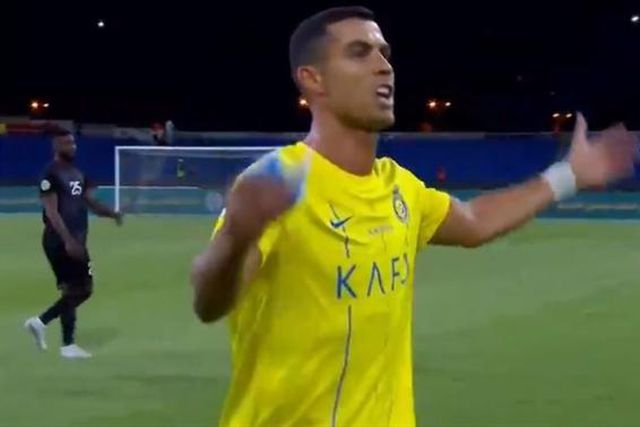 A fúria de Ronaldo após o golo anulado (vídeos)