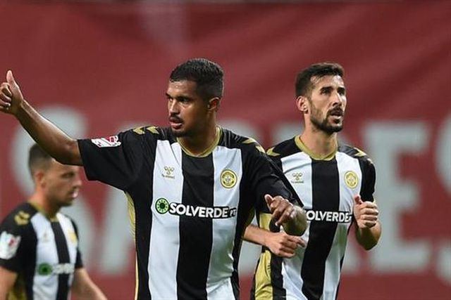 Referenciado central que já passou pelos sub-23