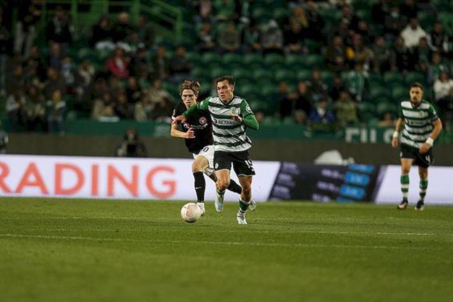 Ugarte esperado em Paris esta segunda-feira