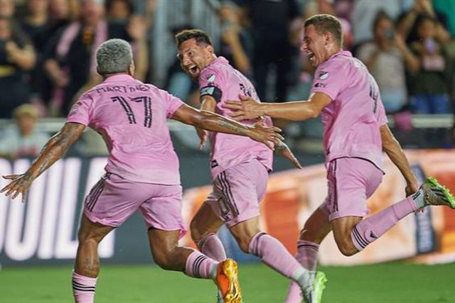 Messi marca na estreia e dá vitória na Taça das Ligas (veja o golo)