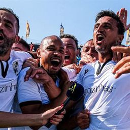 Liga Portugal Legends no Estádio do Viveiro – Jordan Santos na Praia da  Nazaré - Nazaré