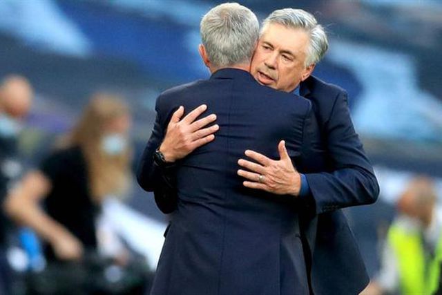 Ancelotti revela estar a torcer por Mourinho