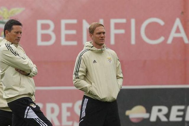 Adjunto de Schmidt rendido: «Impacto incrível!»