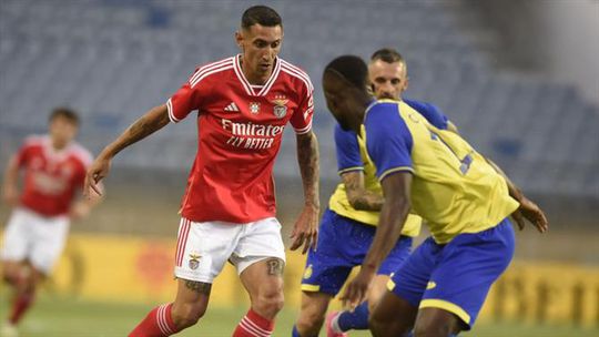 Benfica vence Al Nassr de Ronaldo com goleada e classe (veja os golos)