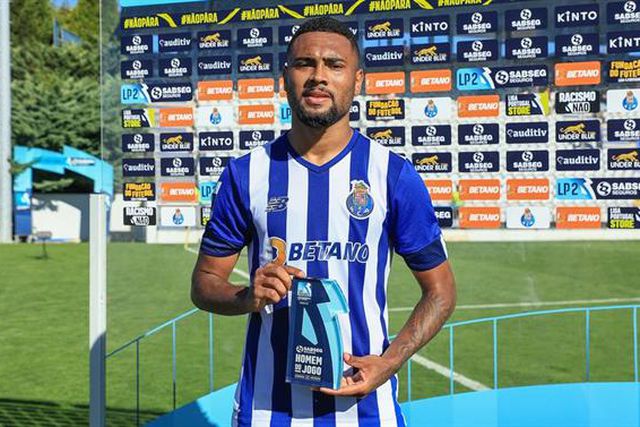 Dragões emprestam avançado ao Moreirense