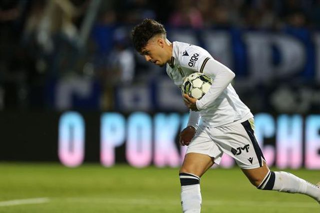 Iván Jaime reduz e Famalicão reentra na partida (vídeo)