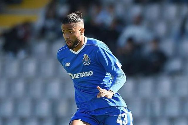 João Marcelo ruma ao futebol brasileiro