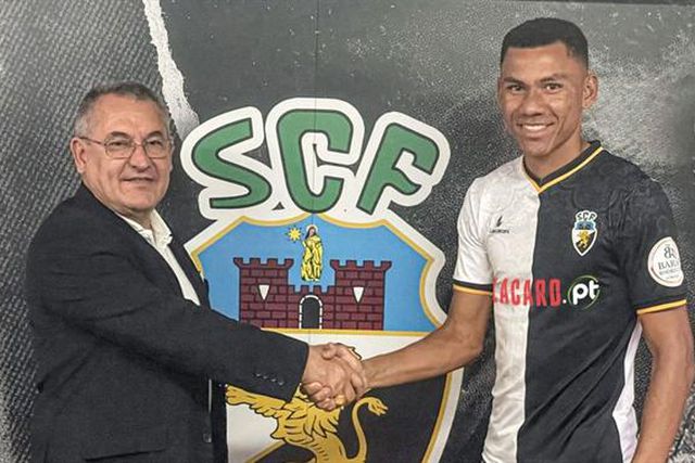 Falcão renova e segue para a 4.ª temporada em Faro