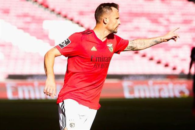 «O meu tempo no Benfica acabou»