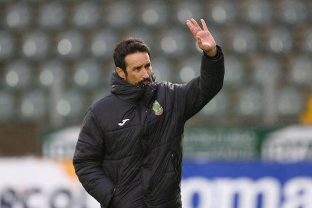 Escolha de novo treinador avança