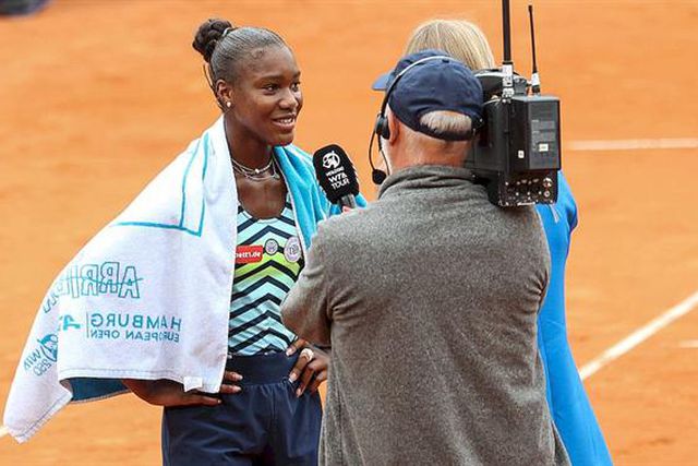 Tenista russa barrada no aeroporto de Praga