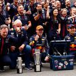 Segundo troféu destruído consecutivo na Red Bull (vídeo)