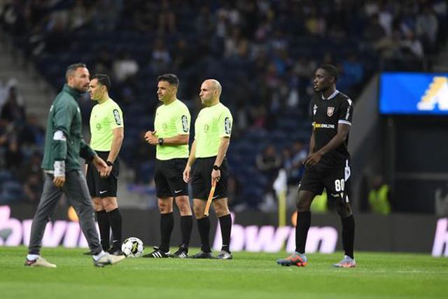 Intervalo no Dragão teve 21 minutos