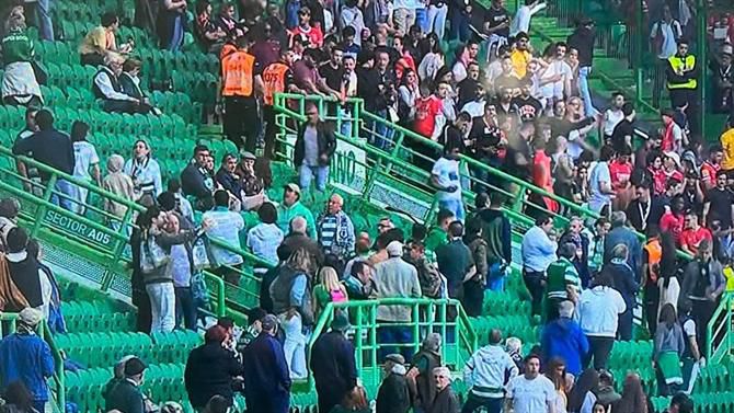 Os incidentes nas bancadas de Alvalade (vídeo)