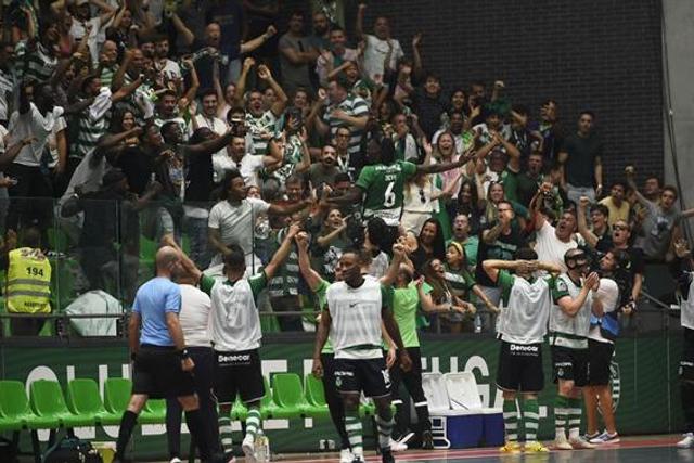 «Golo? Com tudo o que aconteceu no jogo, é algo ingrato falar de lances individuais»
