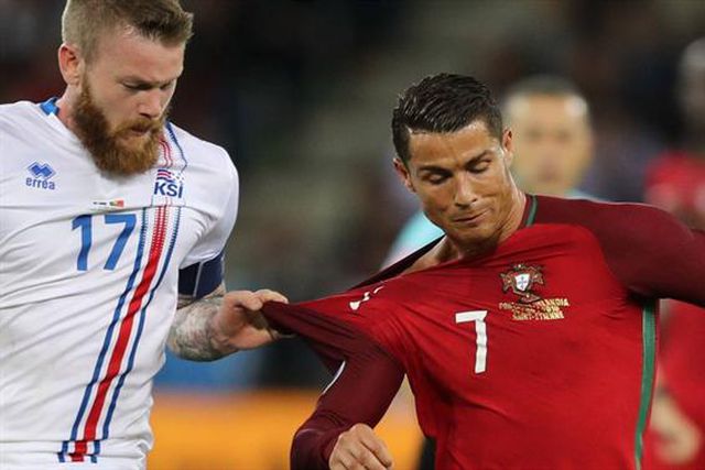 Capitão recorda ‘provocação’ e garante que não vai pedir camisola a Ronaldo: «Vai querer ficar com ela»