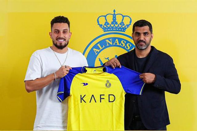 Oficial: ex-FC Porto junta-se a Cristiano Ronaldo