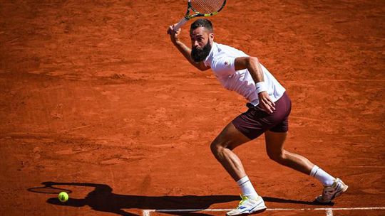 Bolas de Roland Garros «são lixo»