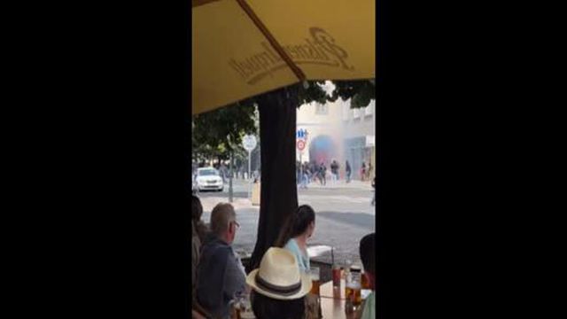 Confrontos entre adeptos de Fiorentina e West Ham