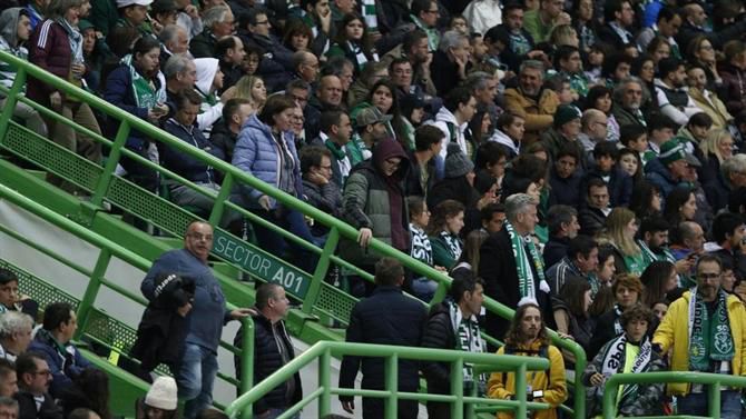 Benfiquistas com bilhetes do Sporting? Autoridades não veem inconveniente